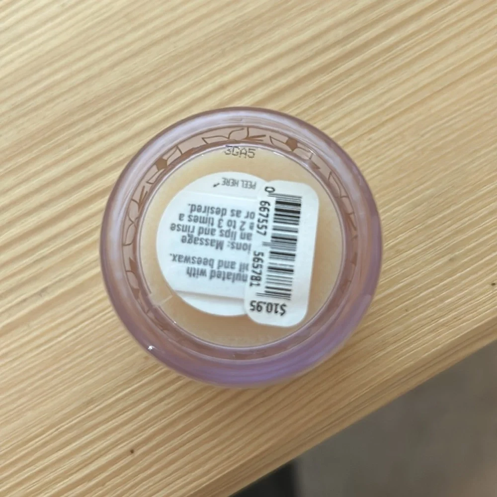 Bath & Body Works vanilla lip scrub